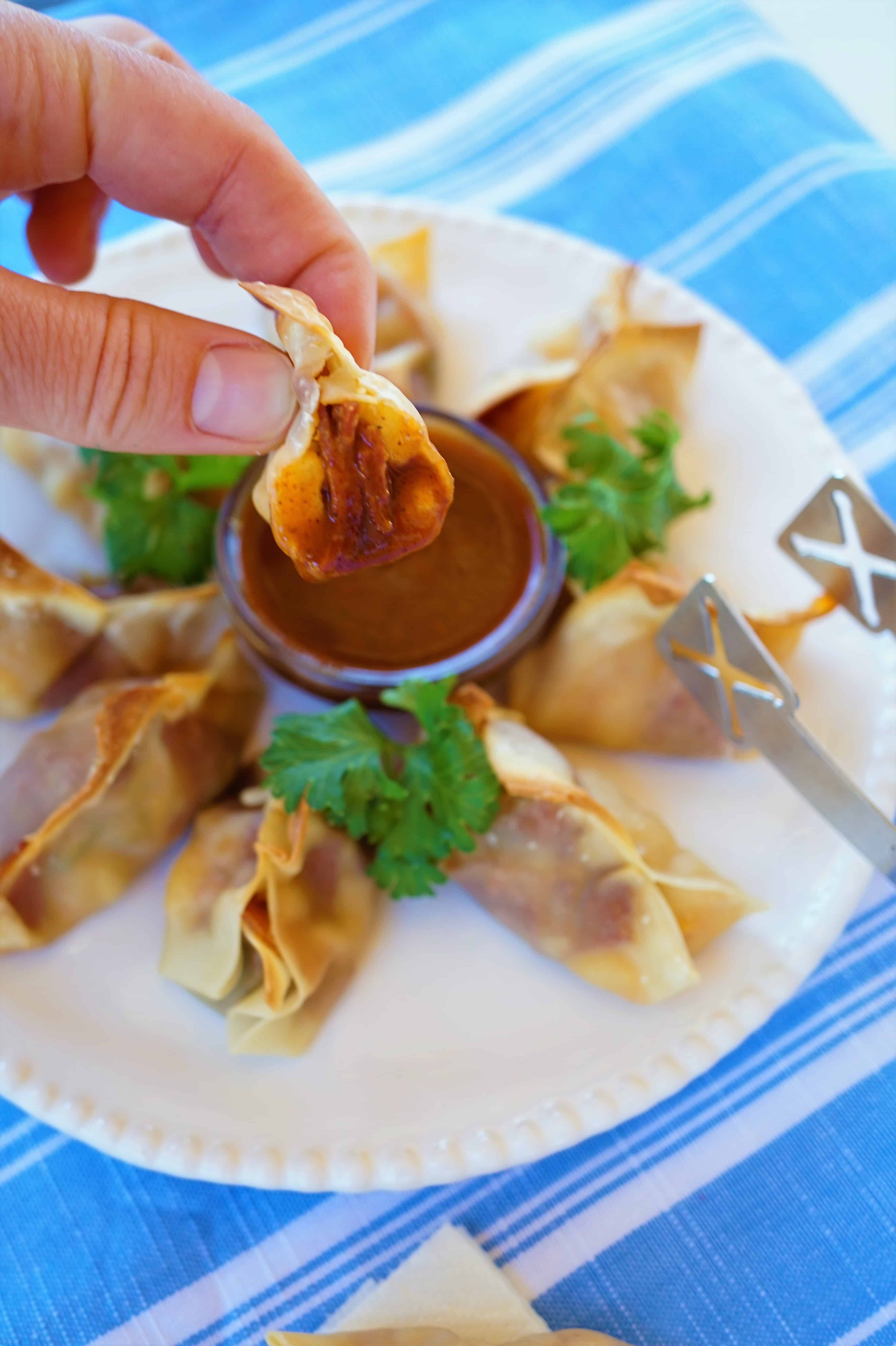 Tex Mex Cream Cheese Wontons with Bacon @shawsimpleswaps Delicious game day eats filled with hominy, flavor and so much love!