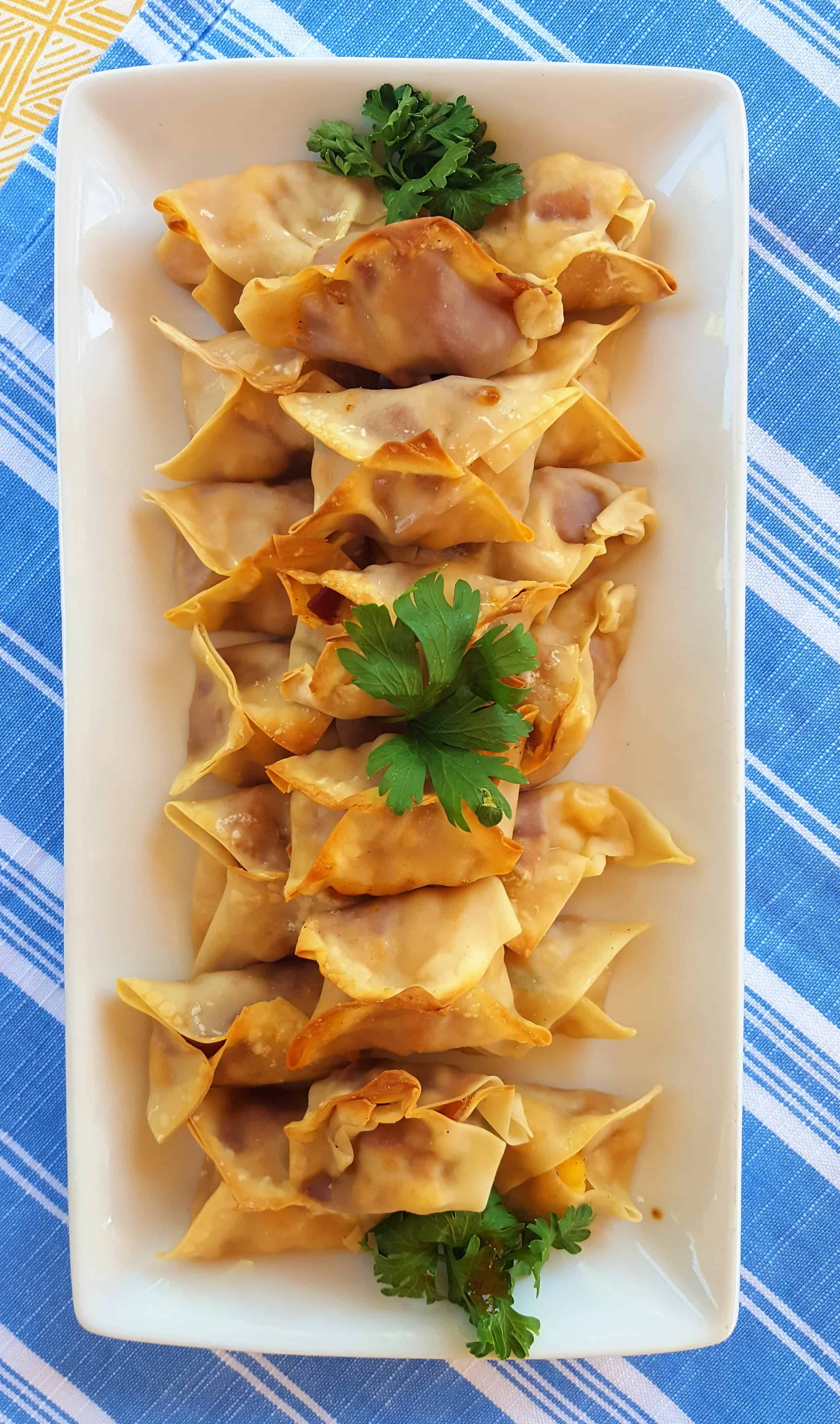 Tex Mex Cream Cheese Wontons @shawsimpleswaps - Easy and simple healthy game day apps with bacon and cheese!