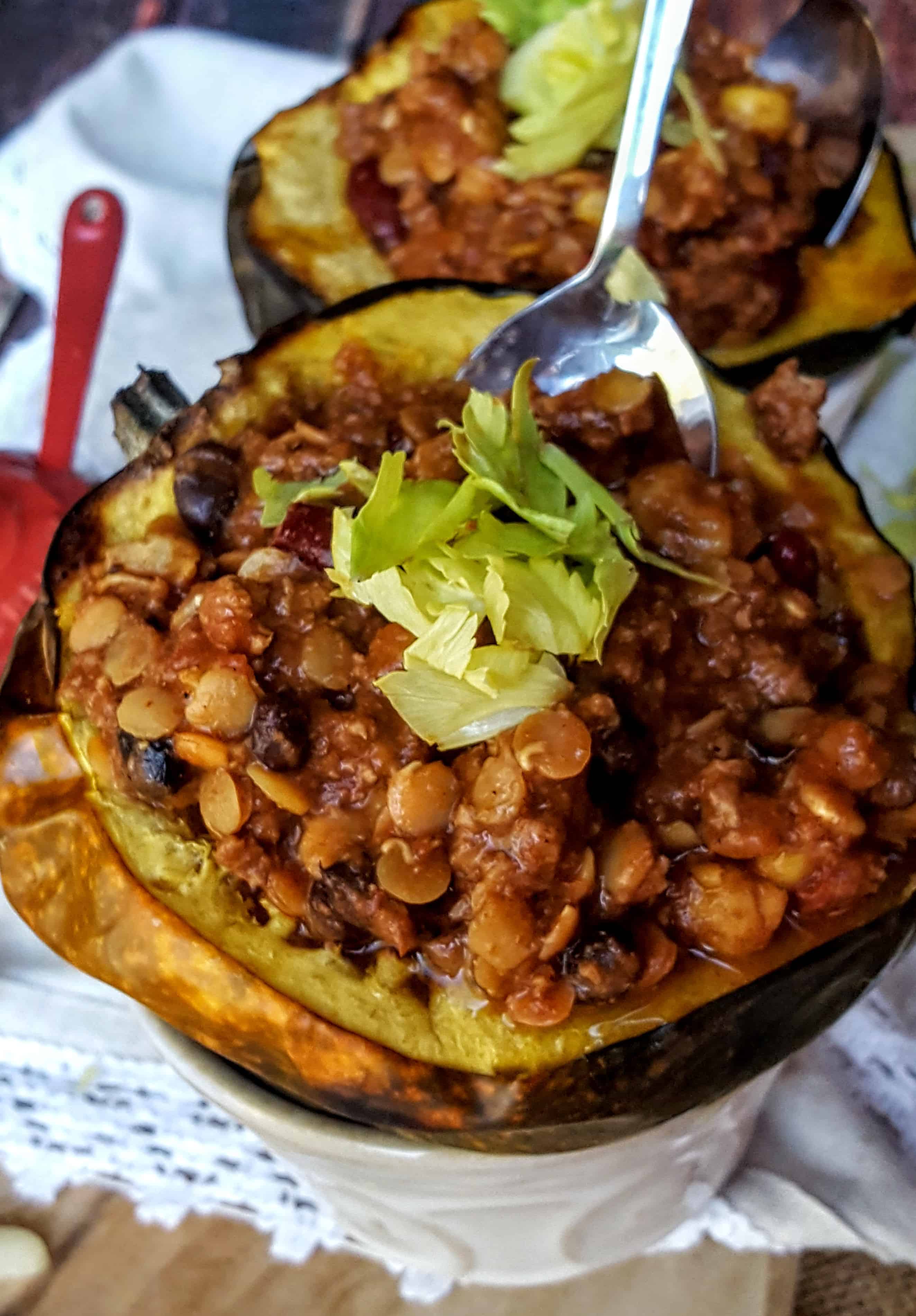 Red Lentil Chili in an Acorn Squash is the perfect plant based power bowl that takes just like fall! Gluten free, vegan too!-@shawsimpleswaps