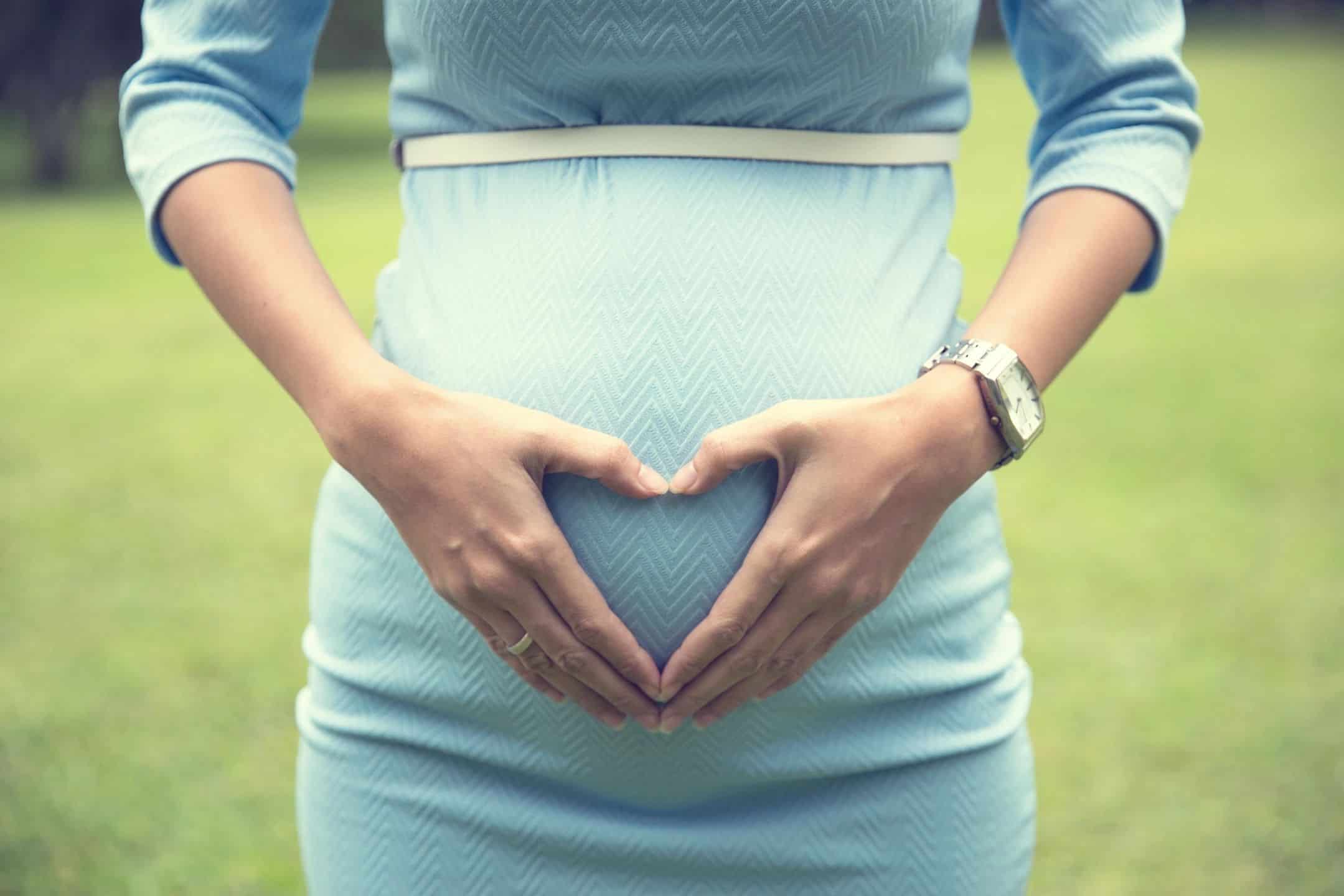 eating-crab-legs-while-pregnant-online-lesbian-stories