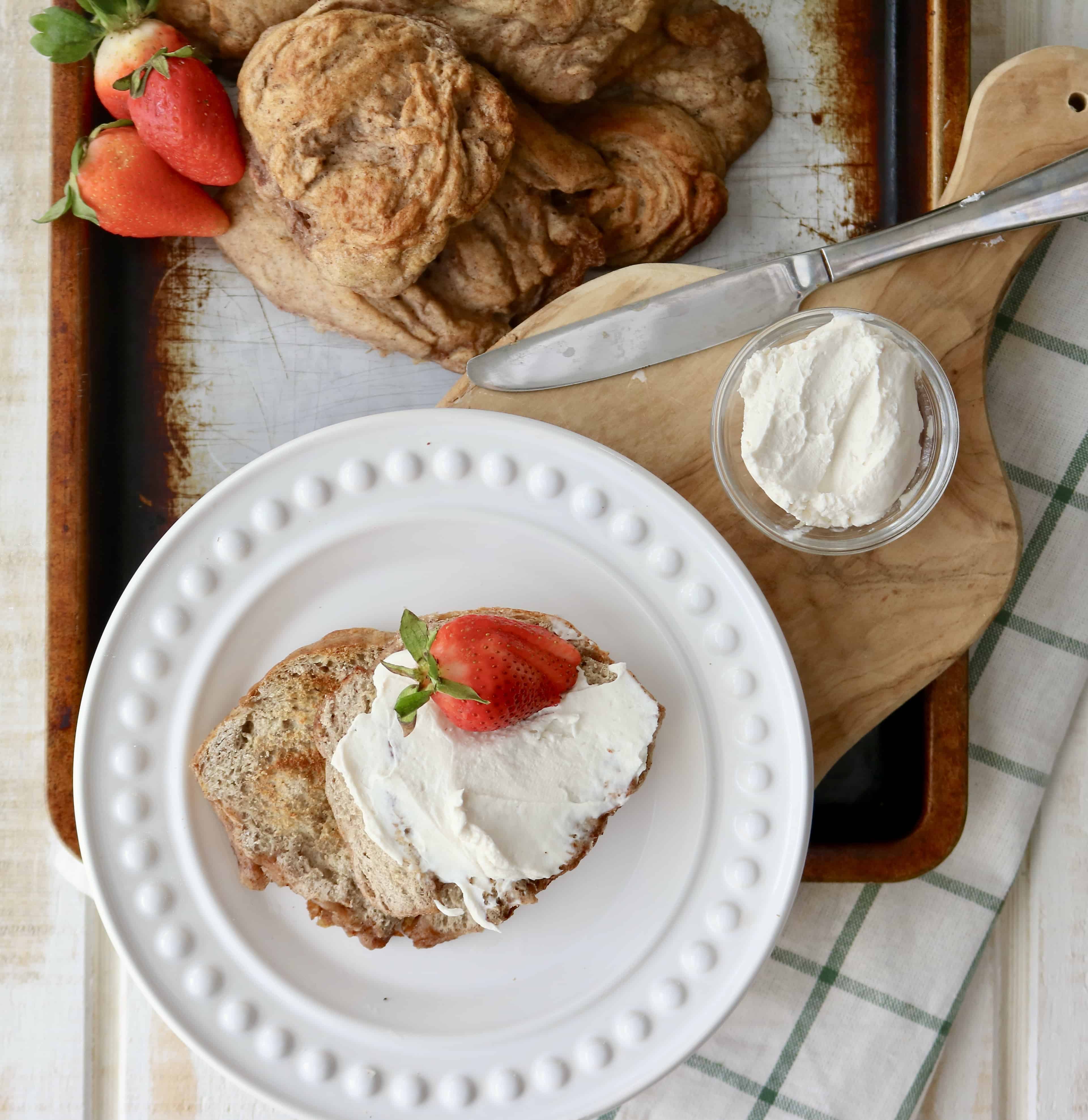 Homemade French Toast Bagels - Breakfast Made Easy! @shawsimpleswaps