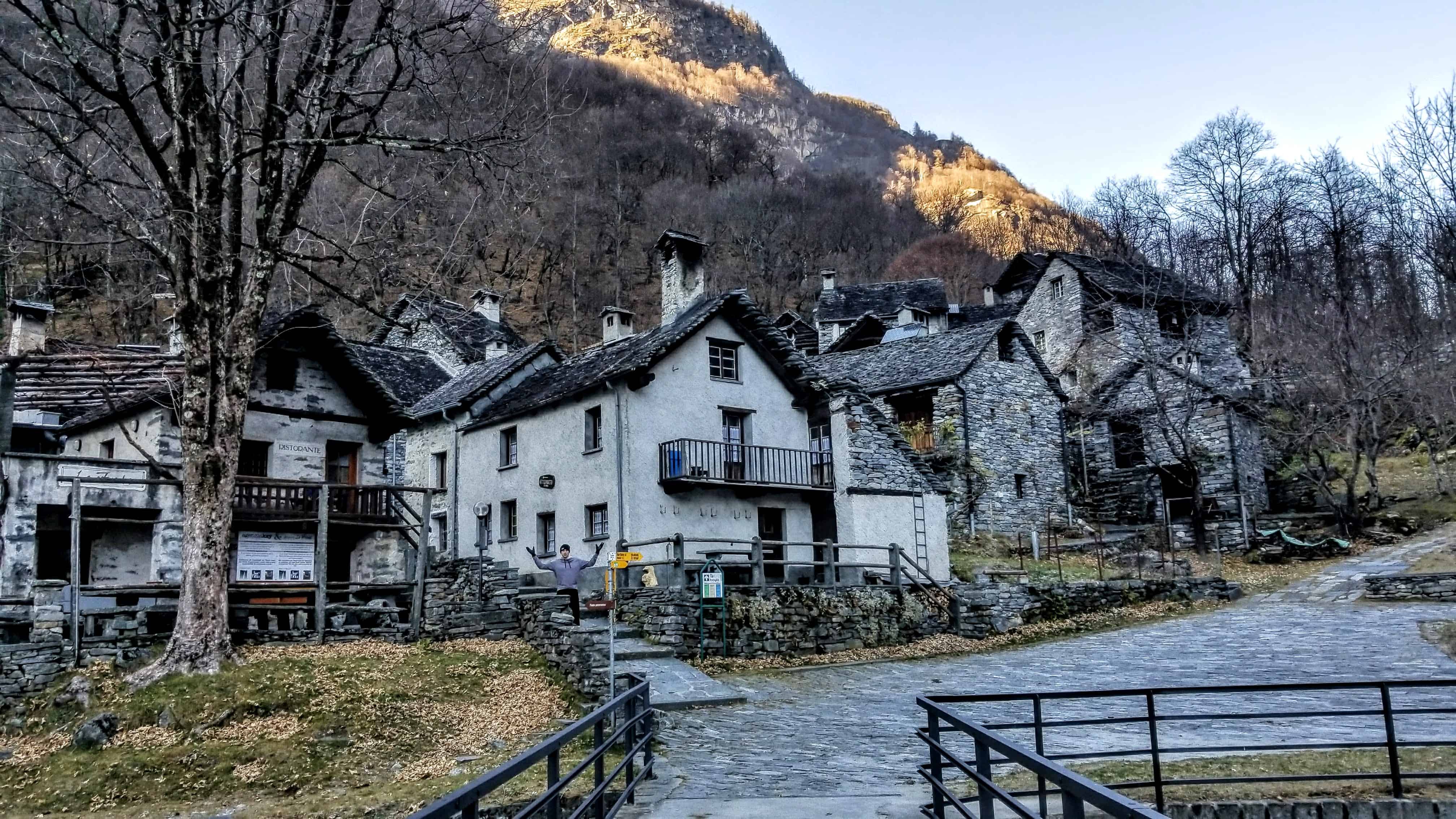 Cascata Di Foroglio + The Night I Ate 10 Days of My Advent Calendar In One Sitting @shawsimpleswaps