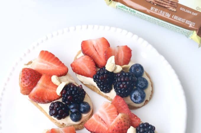 belVita PB Toast with Fresh Berries @shawsimpleswaps