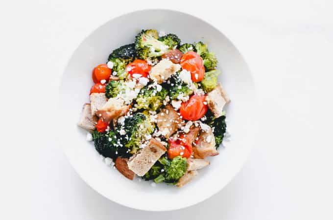 Roasted Broccoli Panzanella Salad + 30 Minute Mediterranean Diet Cookbook Review @shawsimpleswaps. #salad #mediterraneandiet