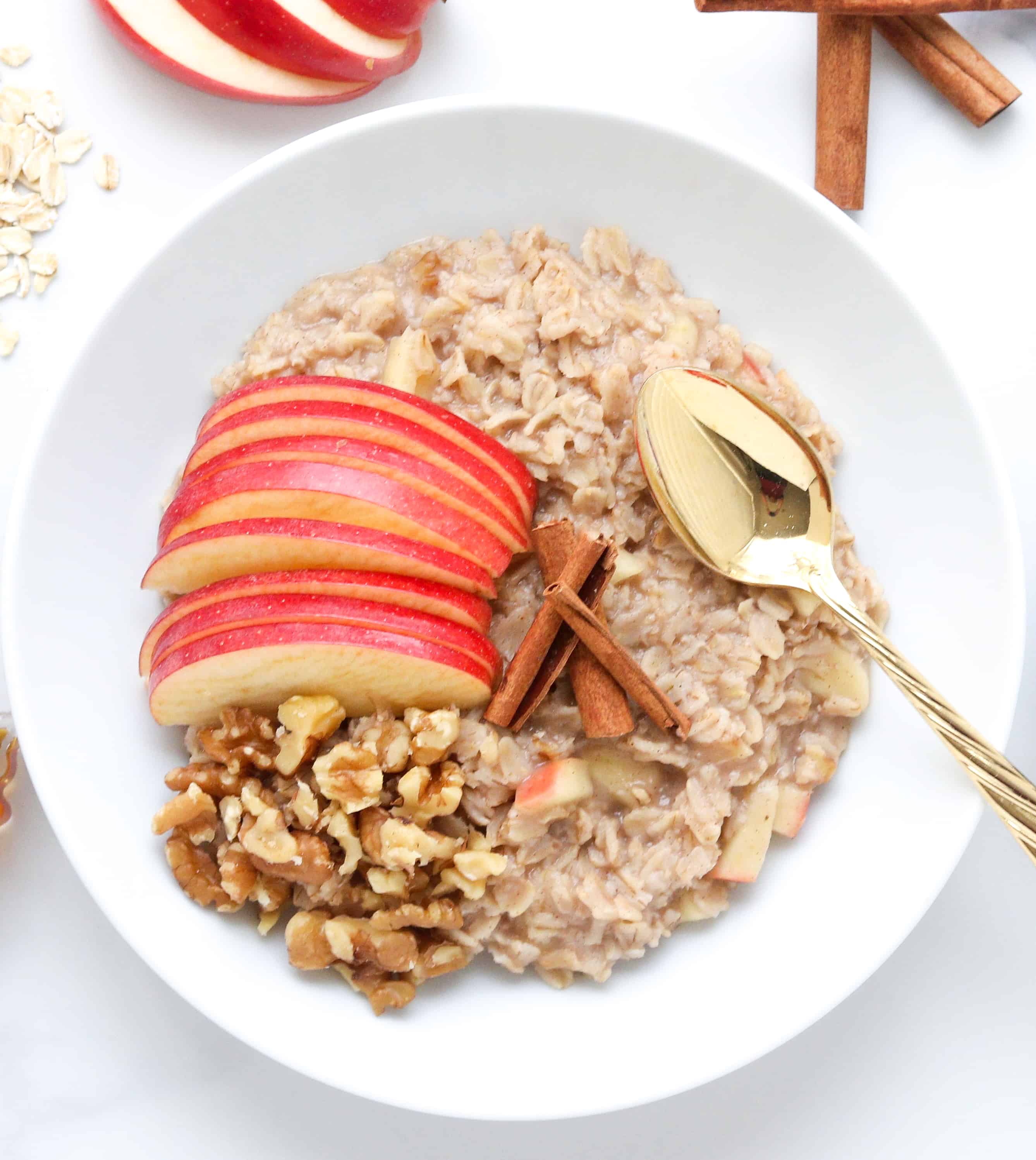 Apple Pie Oatmeal + The Benefits of Probiotics in Total Health @shawsimpleswaps #probiotics #prenbiotics #guthealth