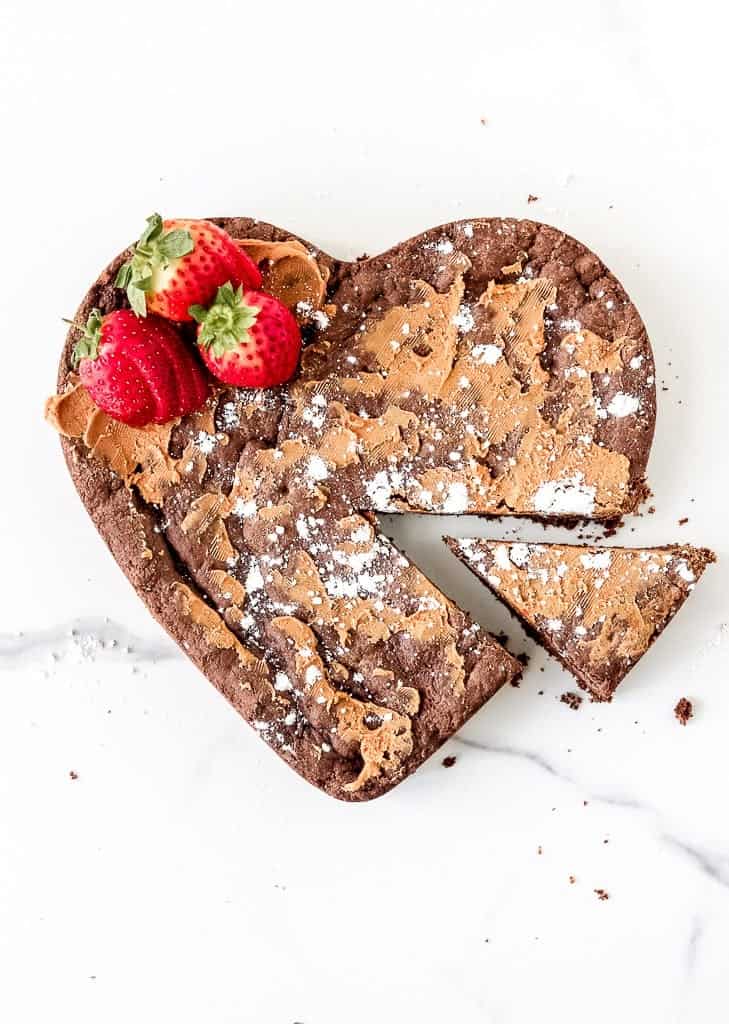 Chocolate Cake Mix Cookie Cake - Reese's Copycat @shawsimpleswaps #simpledesserts #valentinesday #chocolatepeanutbutter #cookiecake #cakemixcookie