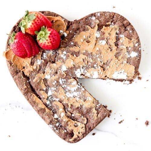 Chocolate Cake Mix Cookie Cake - Reese's Copycat @shawsimpleswaps #simpledesserts #valentinesday #chocolatepeanutbutter #cookiecake #cakemixcookie