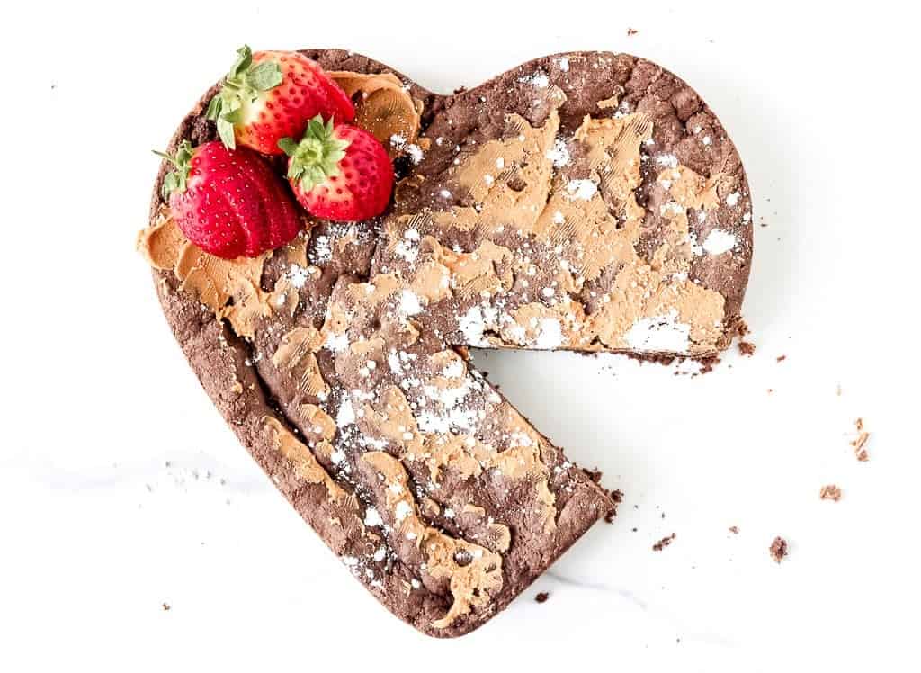 Chocolate Cake Mix Cookie Cake - Reese's Copycat @shawsimpleswaps #simpledesserts #valentinesday #chocolatepeanutbutter #cookiecake #cakemixcookie